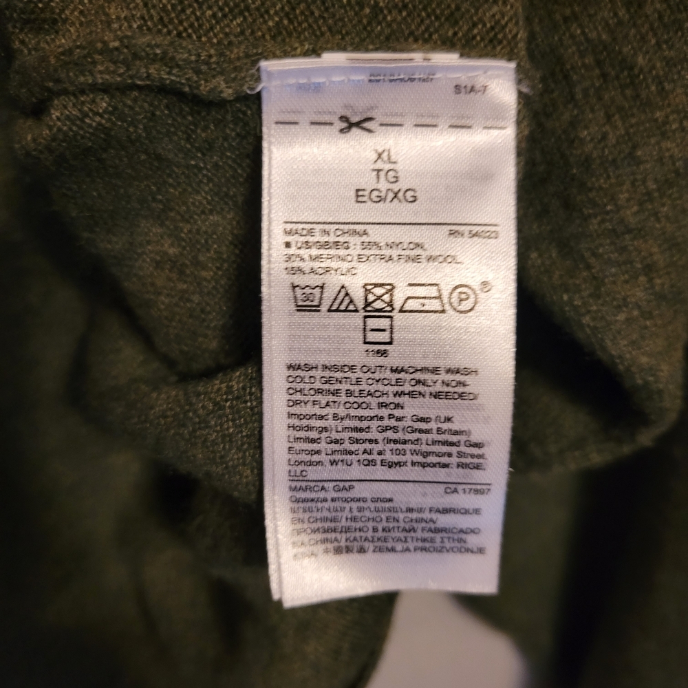 GAP Olive V-Neck Soft Wool Blend  Sweater. Size XL - Picture 4 of 4